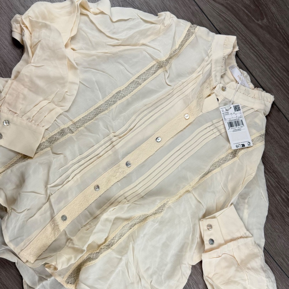 Mango MNG Woman Blouse Lace Trim Pintuck Pleated Cream Large